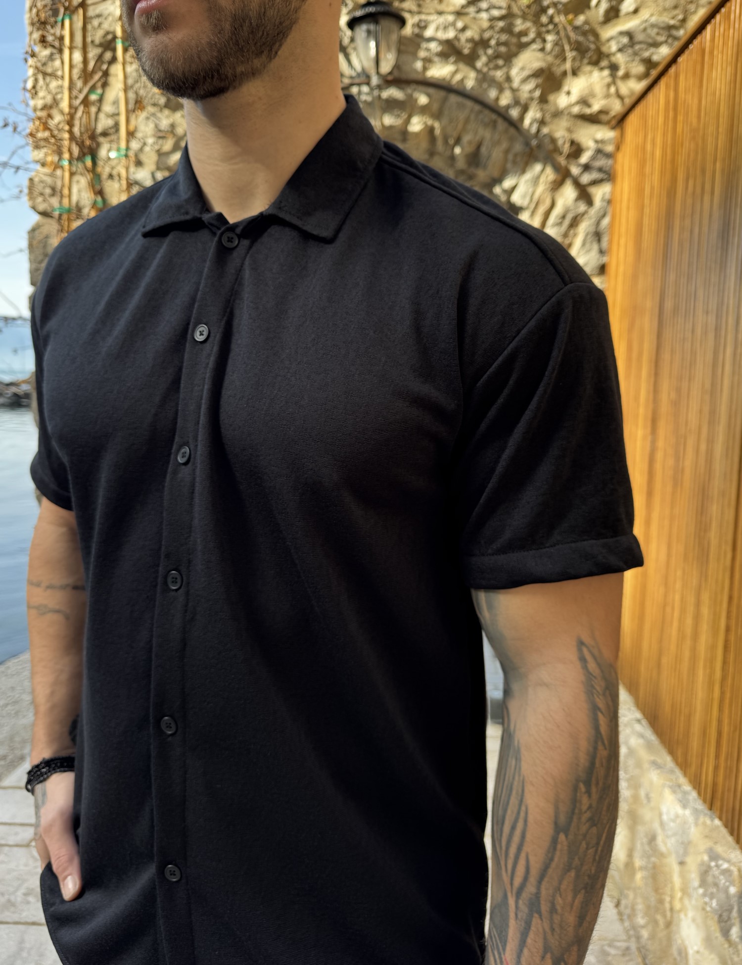 Ανδρικό μαύρο κοντομάνικο πουκάμισο RMZ19144 φωτογραφία